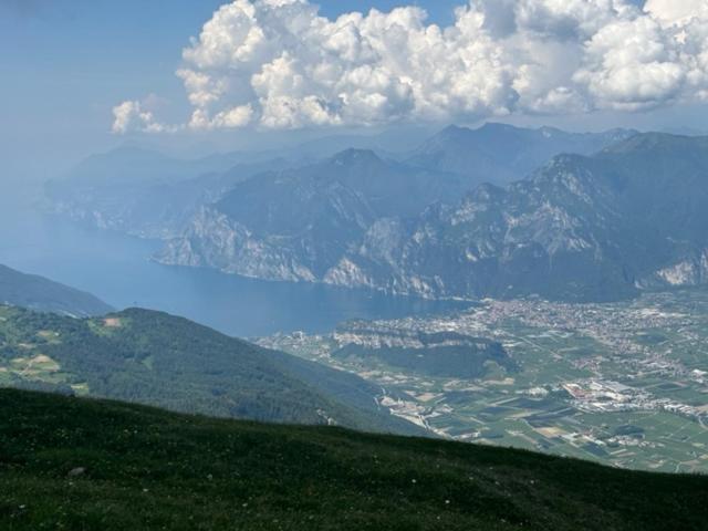 Alloggio Turistico Molu Apartment Gavazzo Nuova Luaran gambar